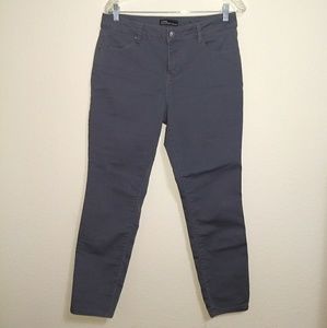EUC skinny crop pants